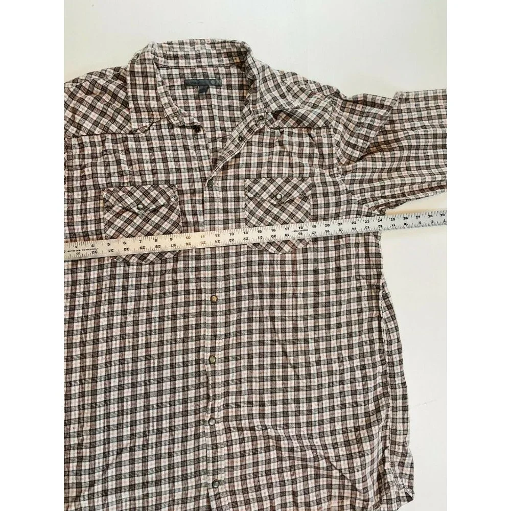 Cinch Size M Medium Plaid Burgundy White Button Down Long Sleeve Shirt EUC - Picture 6 of 6